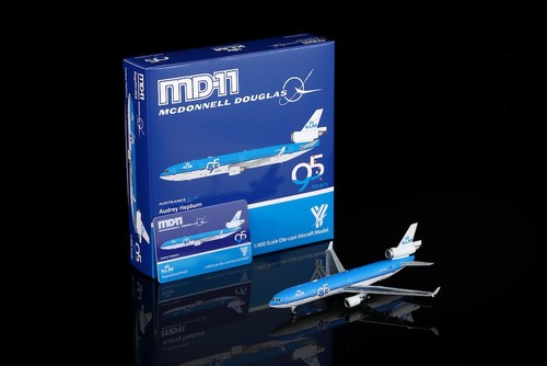Wings 400 douglas md 11 - yy,