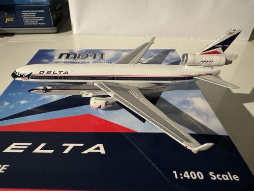 Phoenix 400 delta - 1:400,